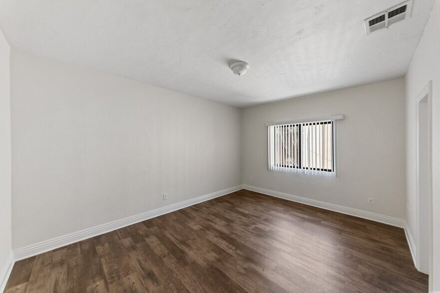 More Photos Of 2623 Ellendale Pl, Los Angeles Apartments For Sale