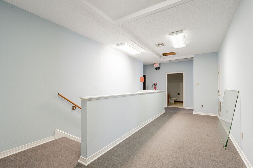 More Photos Of 3329 Florida Ave, Kenner Office For Sale