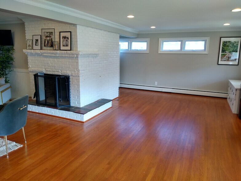 More Photos Of 2025 Rt-71, Spring Lake Office For Lease