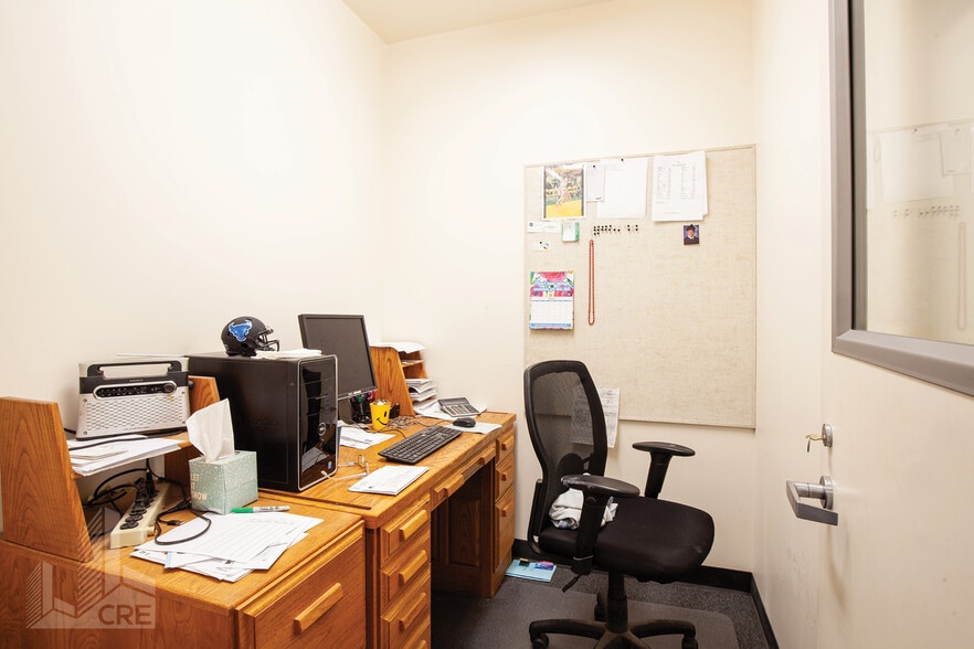 More Photos Of 100 N Hill Dr, Brisbane Light Manufacturing For Lease