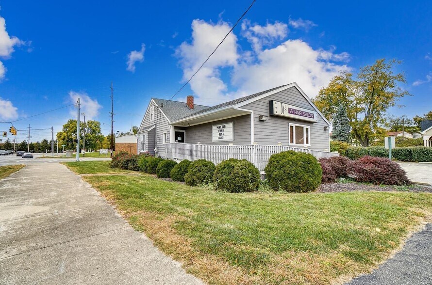 More Photos Of 5160 Winton Rd, Fairfield Freestanding For Sale