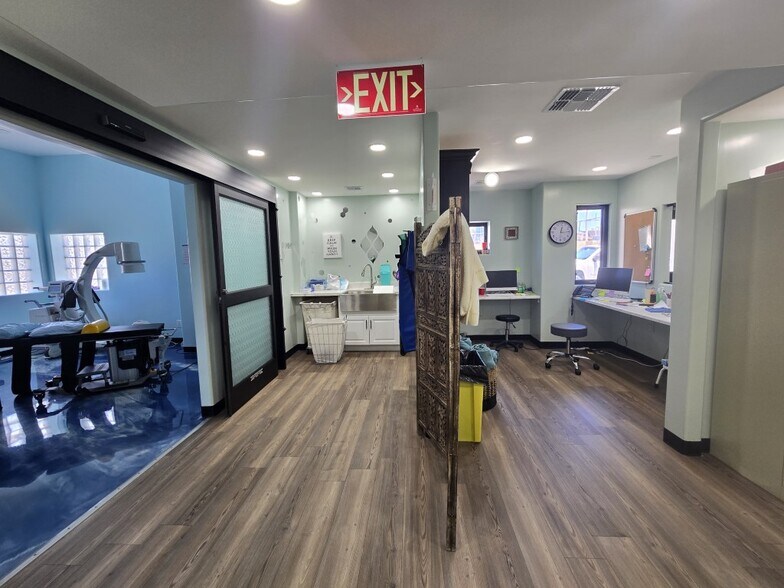 More Photos Of 999 Division St, Prescott Medical For Sale