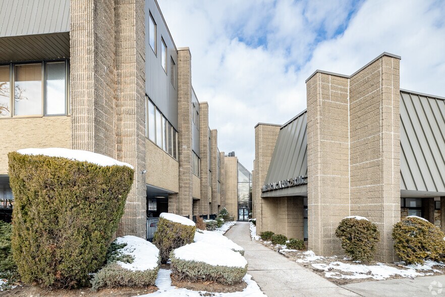 More Photos Of 1575 Hillside Ave, New Hyde Park Medical For Sale