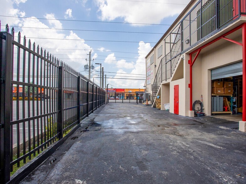 More Photos Of 249 W 29th St, Hialeah Freestanding For Sale