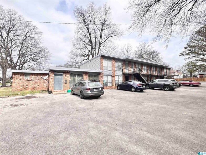 More Photos Of 137 59th St N, Birmingham Apartments For Sale