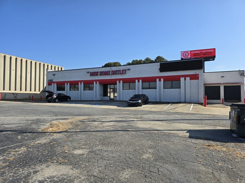 Primary Photo Of 4901 Old National Hwy, College Park Showroom For Lease