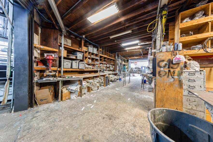 More Photos Of 138-27 247th St, Rosedale Showroom For Sale