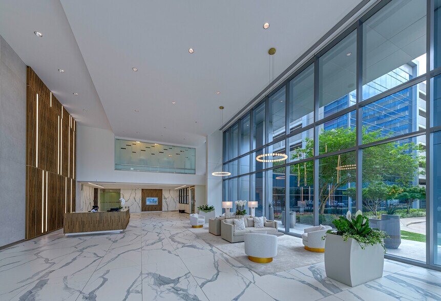More Photos Of 575 N Dairy Ashford Rd, Houston Office For Sale