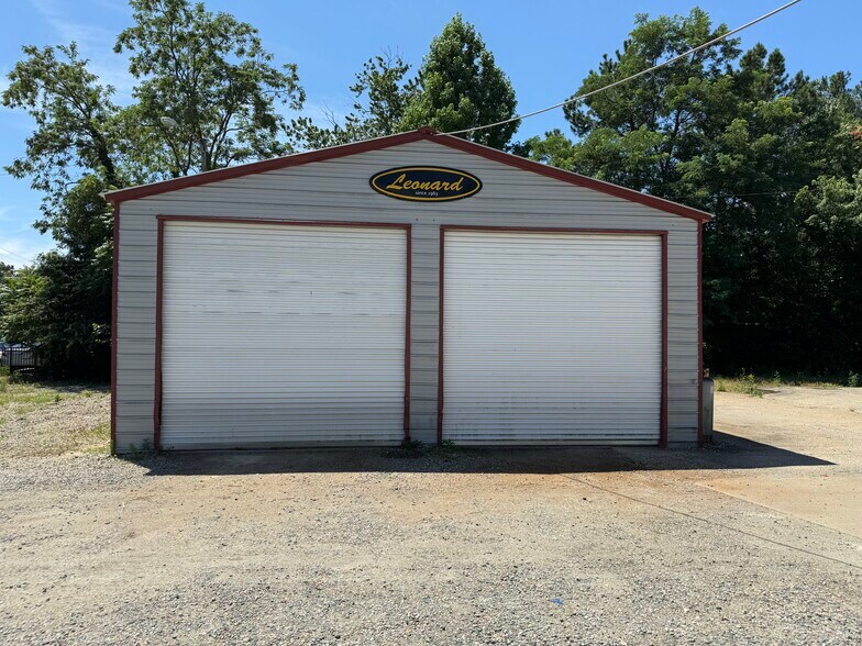 More Photos Of 9600 Jefferson Davis Hwy, Richmond Freestanding For Lease
