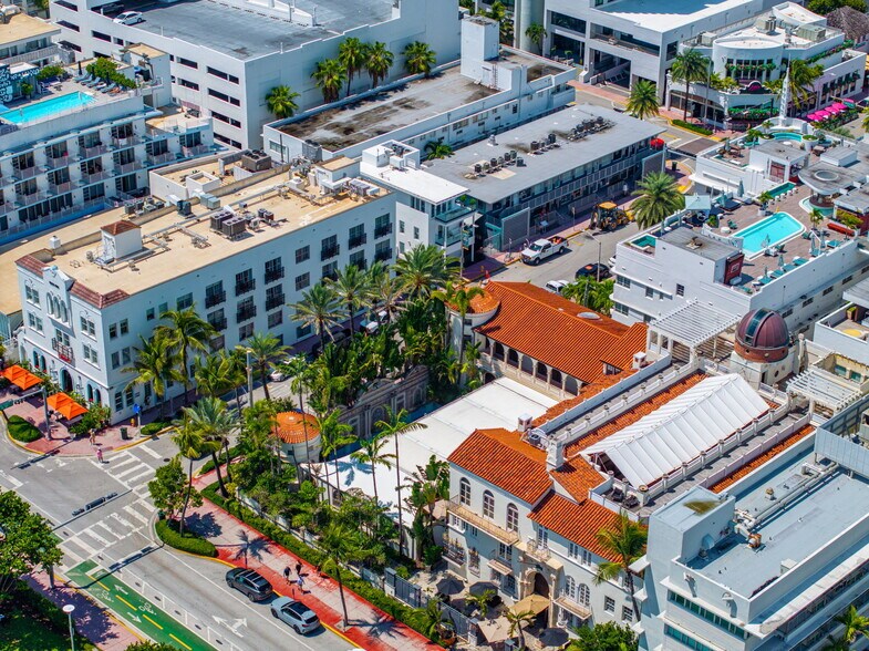 More Photos Of 124 11th St, Miami Beach Hotel For Sale