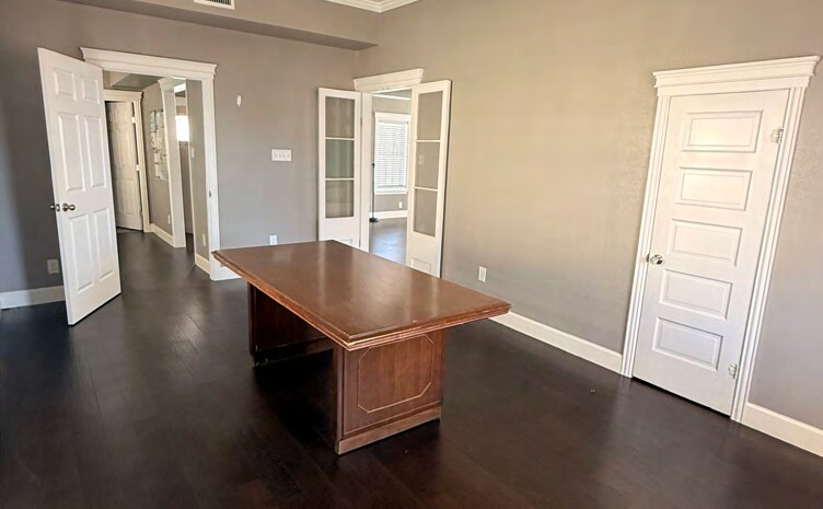 More Photos Of 2003 W Commerce St, San Antonio Loft Creative Space For Lease