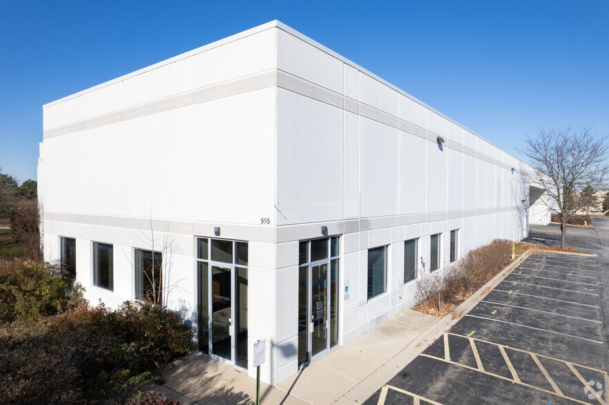 Primary Photo Of 595 Lakeview Pky, Vernon Hills Warehouse For Lease