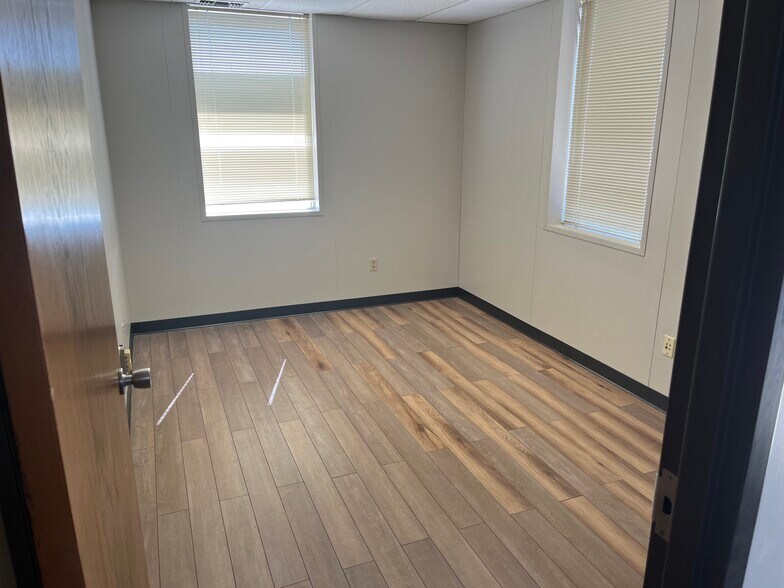 More Photos Of 1607 C Ave, Sioux Falls Medical For Lease