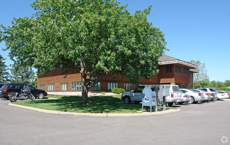 More Photos Of 1321 Wakarusa Dr, Lawrence Office For Sale