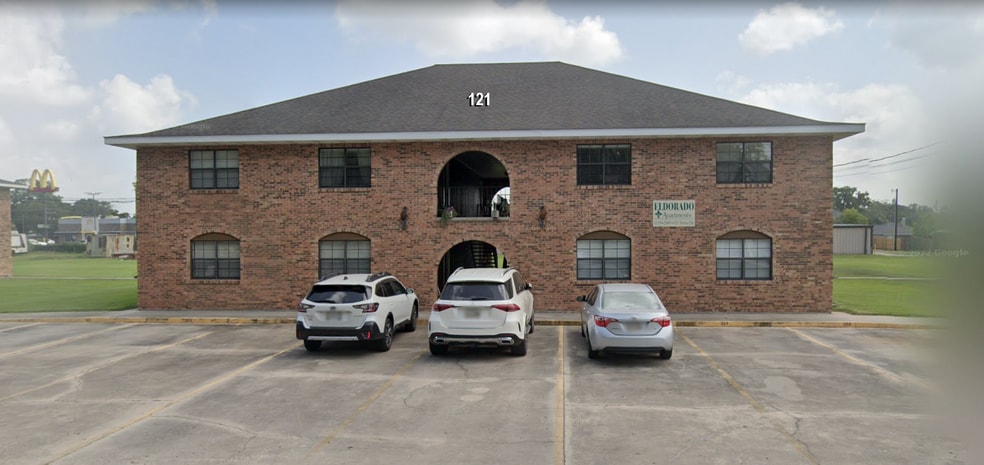 More Photos Of 111-131 Teresa Dr, Saint Martinville Apartments For Sale