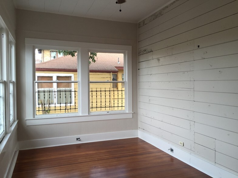 More Photos Of 1818 S New Braunfels Ave, San Antonio Medical For Lease