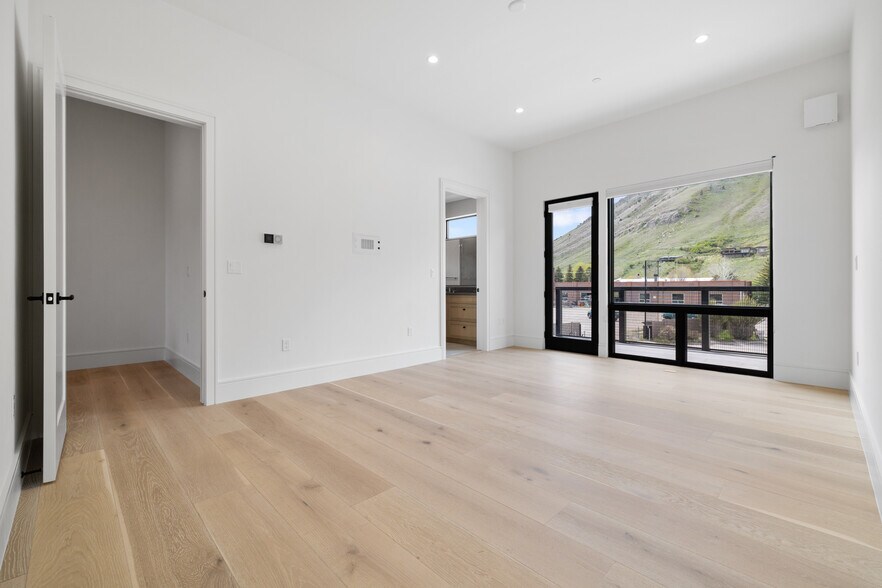 More Photos Of 424 Hidden Hollow Drive, Jackson Apartments For Sale
