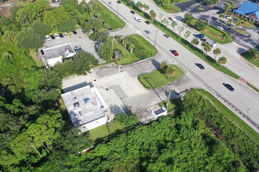 More Photos Of 8801 20th St, Vero Beach Convenience Store For Sale