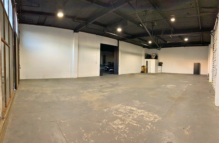 Primary Photo Of 363 S Clarence St, Los Angeles Warehouse For Lease