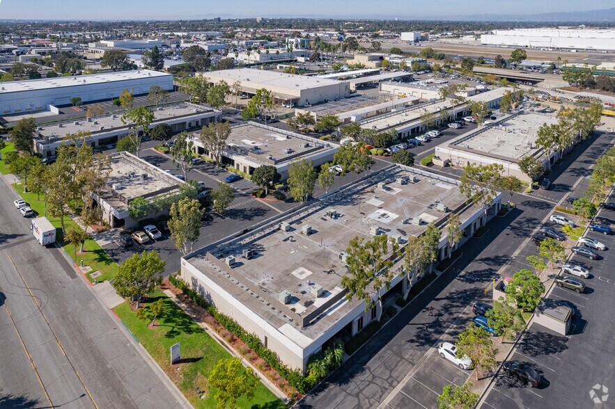 More Photos Of 2599 E 28th St, Signal Hill Unknown For Lease