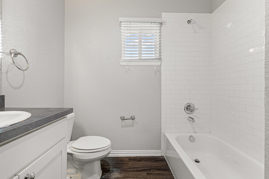 More Photos Of 1407 Sidney Baker St, Kerrville Apartments For Sale