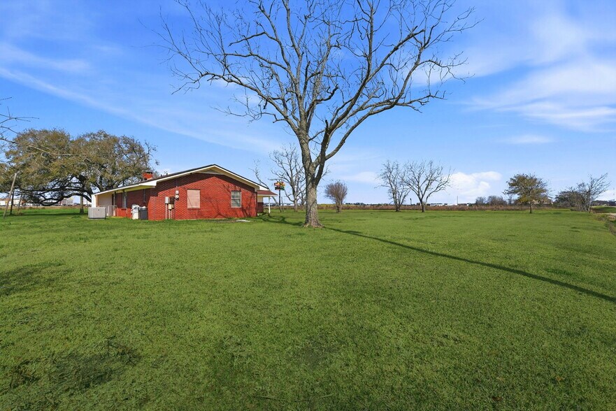 More Photos Of 1839 Henderson rd, Angleton Land For Sale