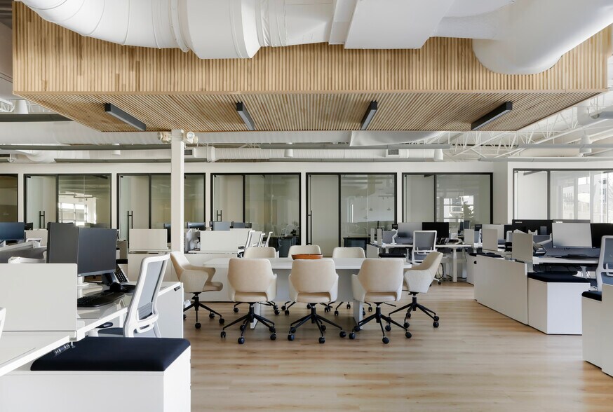 More Photos Of 55 Music Sq W, Nashville Office For Sale