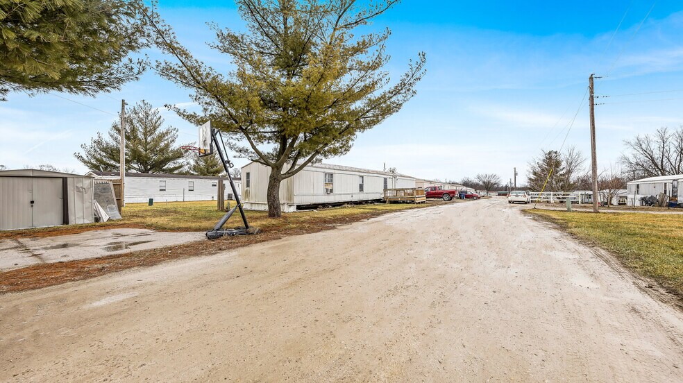 More Photos Of 100 Circle Dr, Foley Light Distribution For Sale