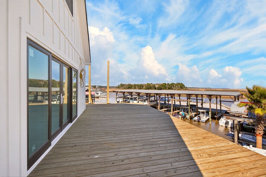 More Photos Of 3308 Mary Walker Dr, Gautier Marina For Sale