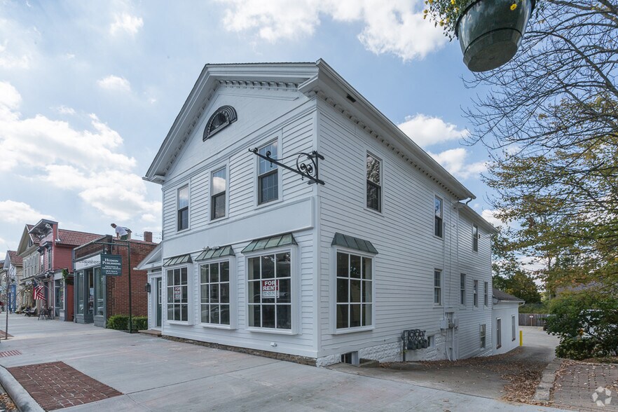 More Photos Of 218-220 N Main St, Hudson Freestanding For Lease