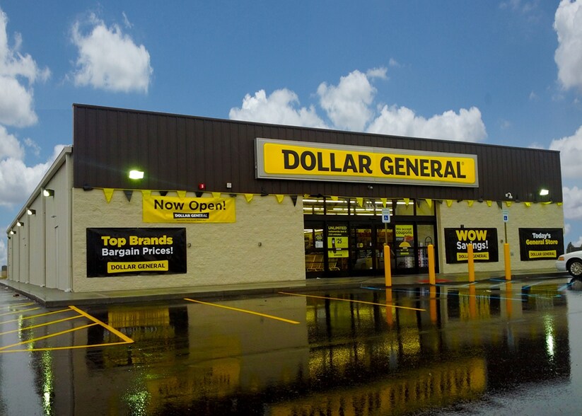 Primary Photo Of 23300 435th Ave, Howard General Retail For Sale