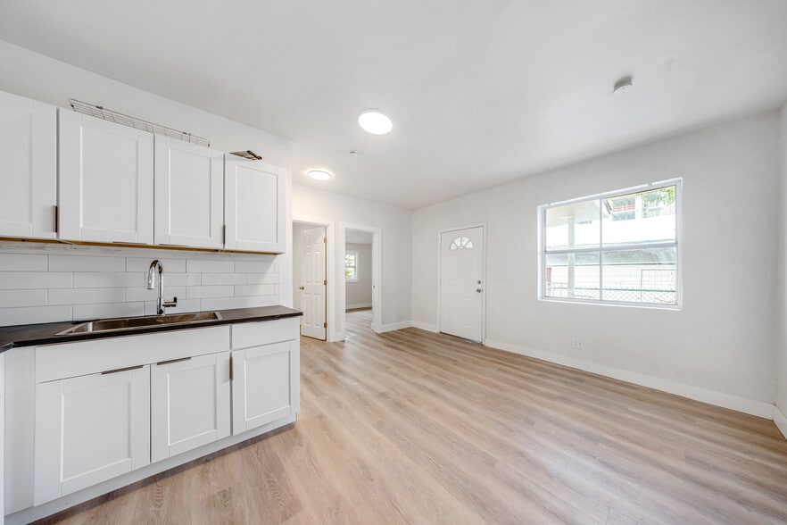 More Photos Of 1648 NW 33rd St, Miami Apartments For Sale