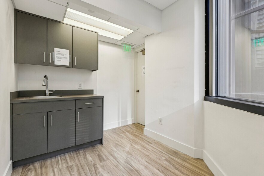 More Photos Of 1200 Brickell Ave, Miami Office For Sale