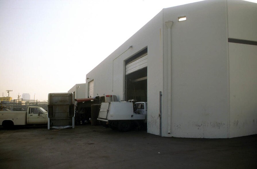 More Photos Of 1874-1878 S Santa Cruz St, Anaheim Manufacturing For Lease