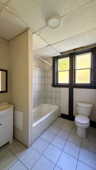 More Photos Of 278 Helen St, Cincinnati Apartments For Sale