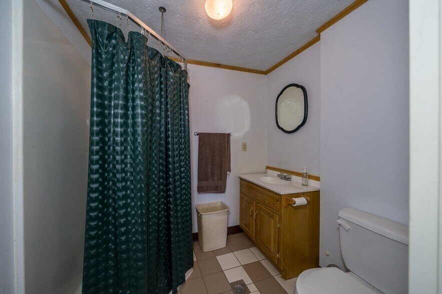 More Photos Of 318 N Elmer Ave, Sayre Unknown For Lease