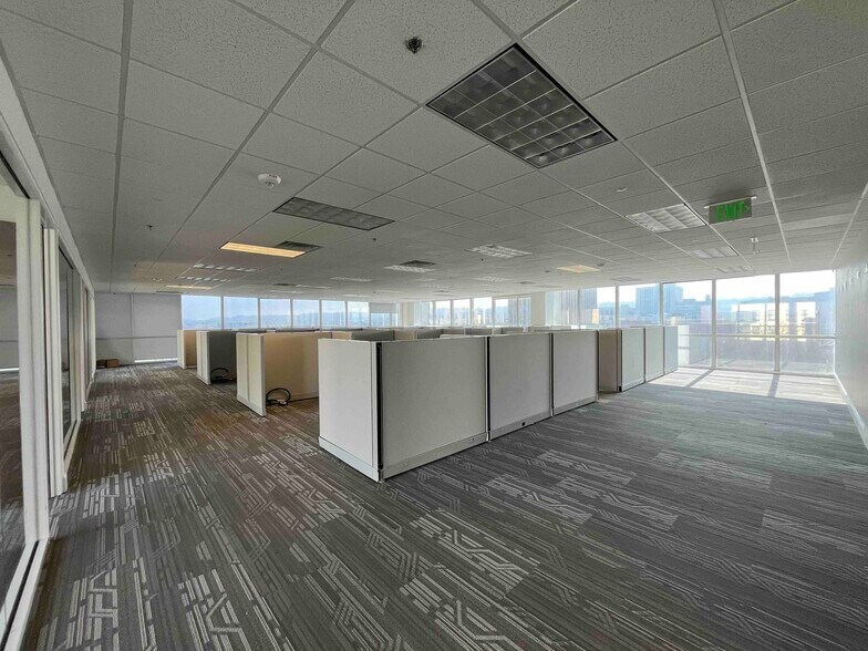 More Photos Of 2 20th St N, Birmingham Office For Lease
