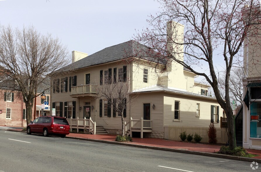 Primary Photo Of 623 Caroline St, Fredericksburg Restaurant For Sale