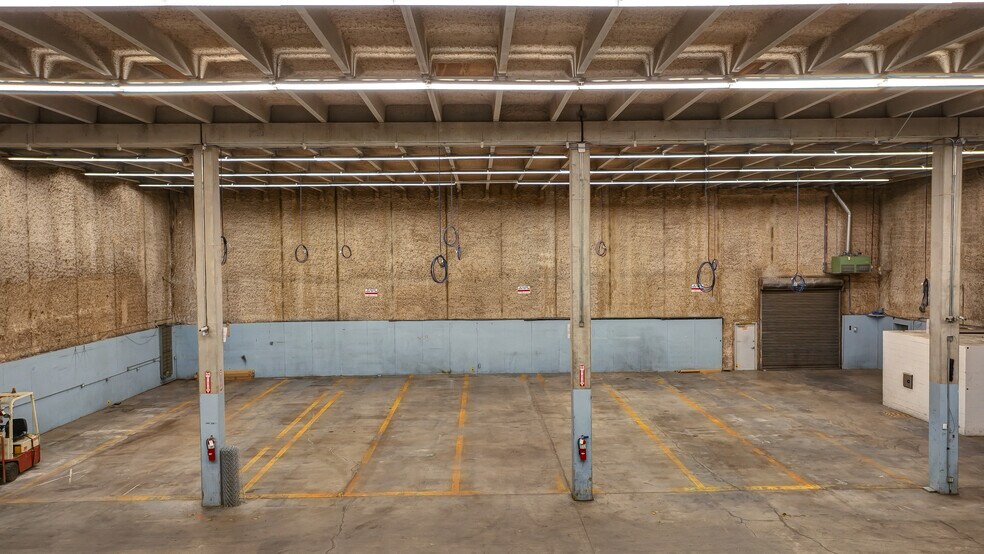 More Photos Of 675 Elkton Dr, Colorado Springs Distribution For Lease