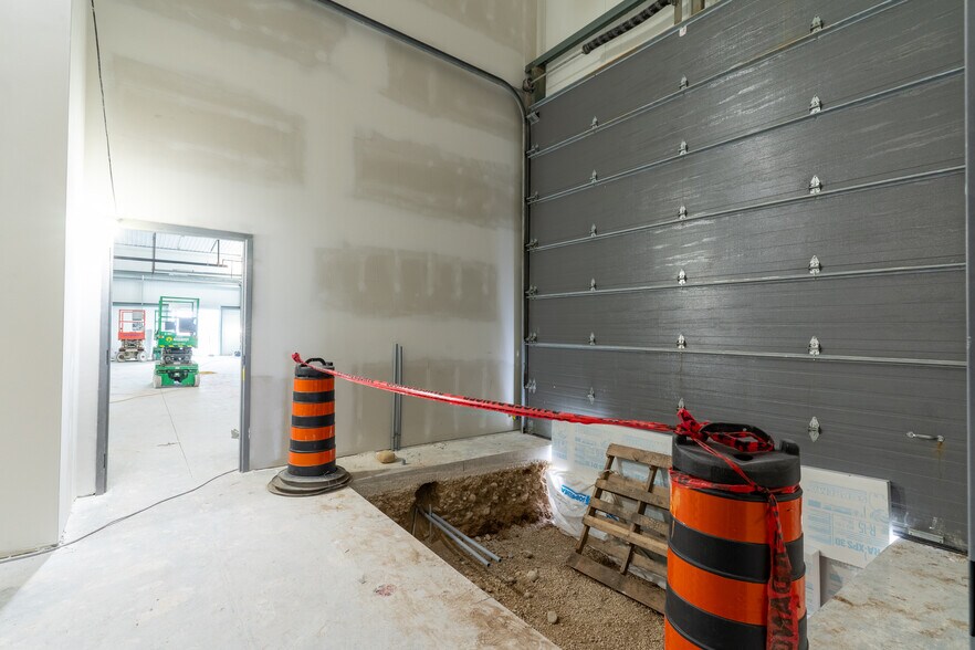 More Photos Of 595 1st St, Hanover Warehouse For Lease