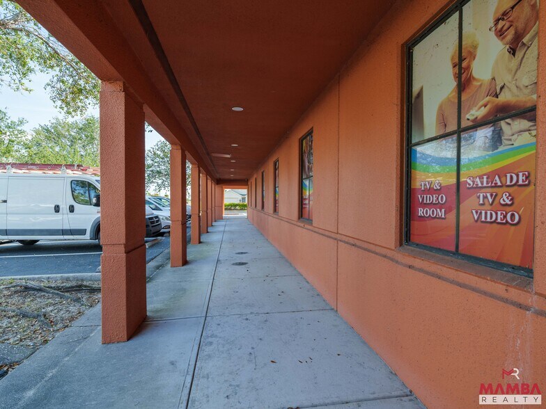 More Photos Of 413 NE Van Loon Ln, Cape Coral Light Distribution For Sale