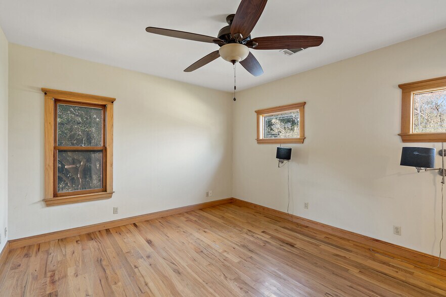 More Photos Of 534 County Road 407, Spicewood Land For Sale