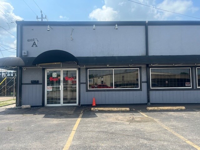 More Photos Of 6500-6502 Dixie Dr, Houston Bar For Sale