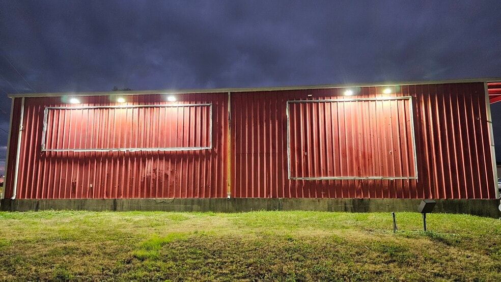 More Photos Of 1740 S Prescott St, Memphis Service For Sale