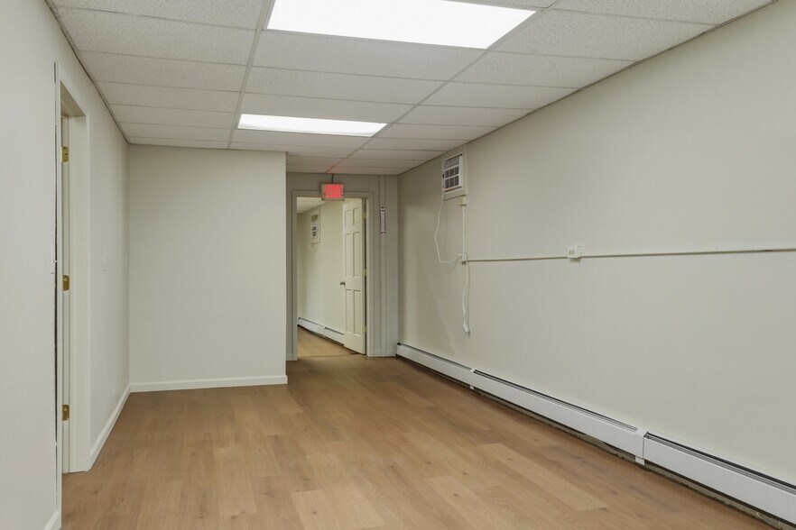 More Photos Of 25 E Pulteney St, Corning Office For Sale