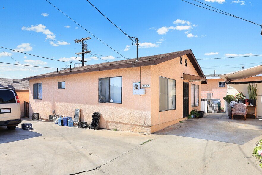 More Photos Of 3560 Siskiyou St, Los Angeles Apartments For Sale