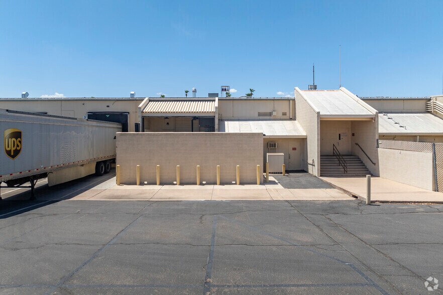 More Photos Of 145 S 79th St, Chandler Light Manufacturing For Lease