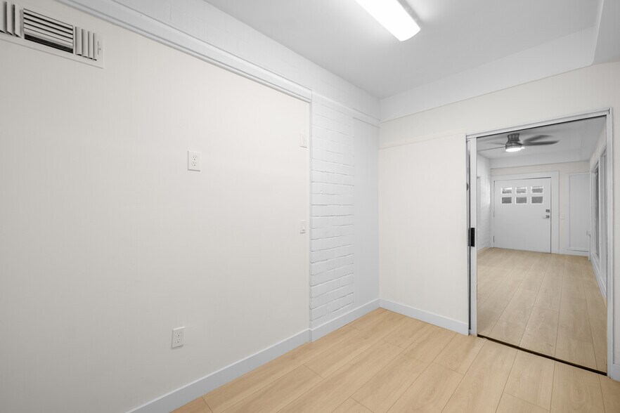 More Photos Of 2823 W 8th St, Los Angeles Office For Lease