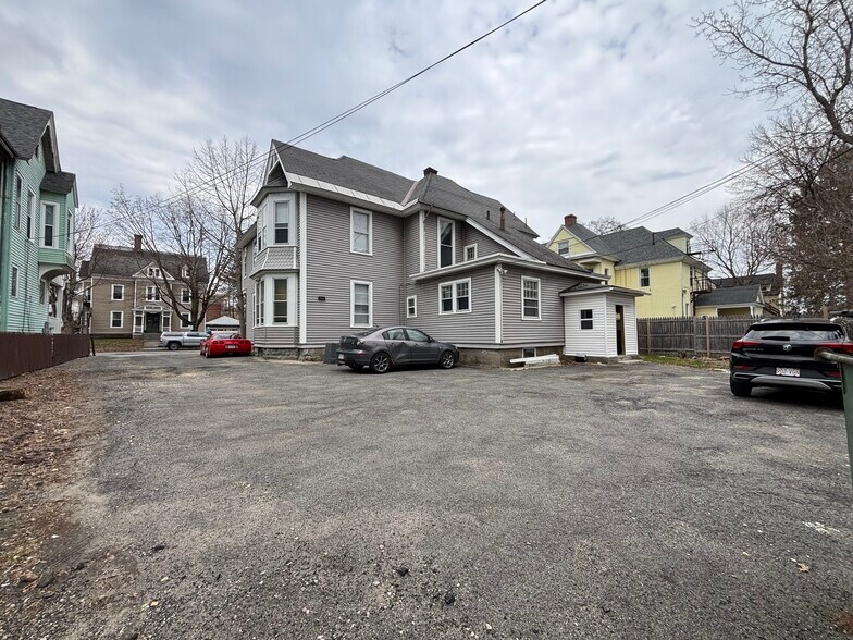 More Photos Of 31 Bartlett Ave, Pittsfield Apartments For Sale