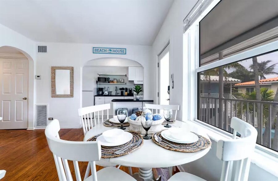 More Photos Of 2617 NE 13th Ct, Fort Lauderdale Apartments For Sale